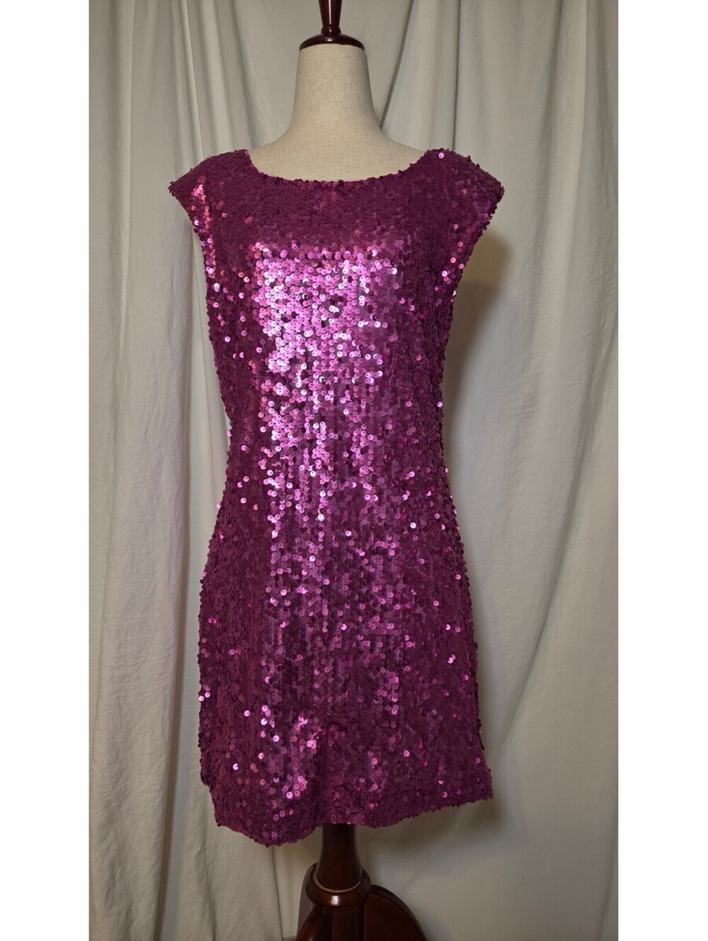 Mimi Chica sequin hot pink cocktail dress size large